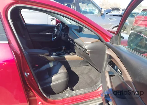 2020 Mazda Cx-30 Premium Package z USA, uszkodzony, nr VIN 3MVDMBEM7LM110251